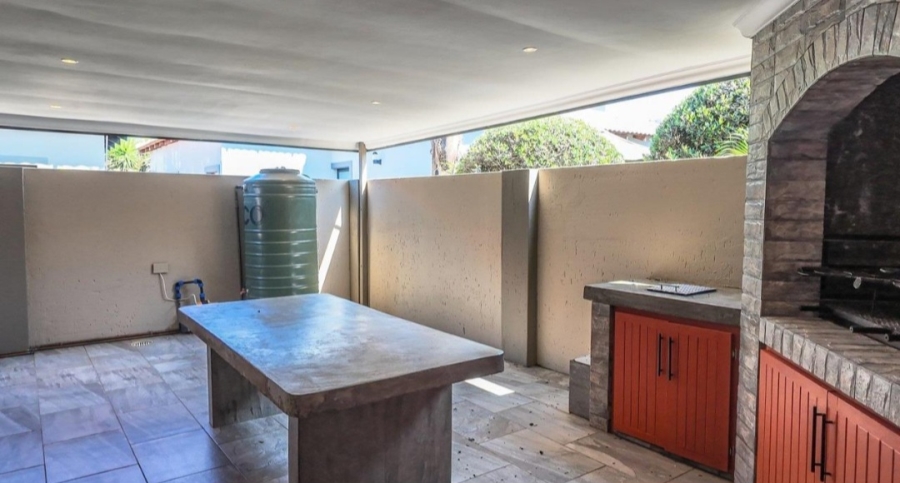 3 Bedroom Property for Sale in Melodie North West